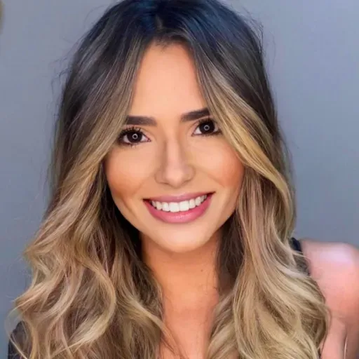 Criadora de Conteúdo Organico e Academica de Direito Raphaela Nogueira no Programa Felicidade.