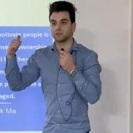 ارسم عقلك مع د.أسامة الفخراني