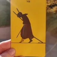7 d’épée dans le tarot : mensonges secrets et rapports de pouvoir.