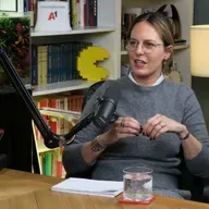 „Kad se sruši poverenje u institucije, verujemo internetu jer nam to daje neku vrstu sigurnosti.”