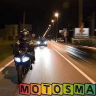 CULTURA BIKER. MANEJO NOCTURNO.