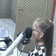 Layla Figueroa, ajedrecista Ceresina reconocida por la Provincia, junto a su mamá Gabriela