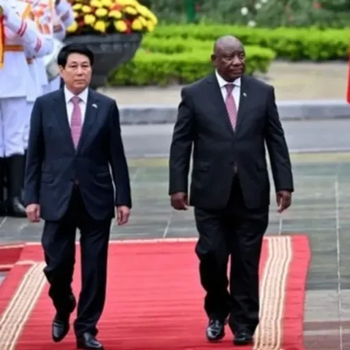 Việt Nam nỗ lực thoát khỏi bẫy Mỹ-Trung