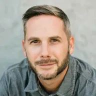 Kevin Hazzard II (Ebola, The Pandemic and the Aviation Rescue Mission Few Have Ever Heard) - Episode 1209