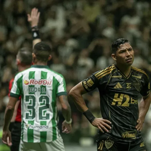 GE Atlético-MG #484 - Bola na trave não altera o placar