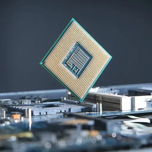 Crisi di memoria - Mediaset contro Perplexity - AI Manifesto