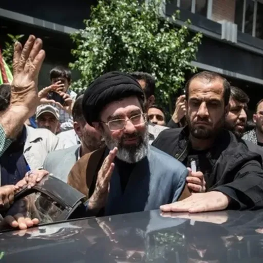 Iran thách thức khi bổ nhiệm con trai Khamenei làm lãnh đạo tối cao