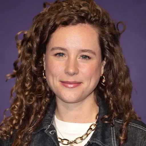 Klara Deutschmann. „Ich kriege gerne Lachkrämpfe in völlig unangemessenen Situationen“