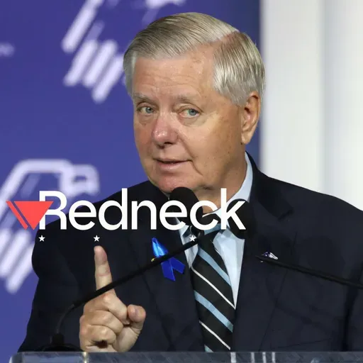 Kdo je muž, který Trumpa vyhecoval do války