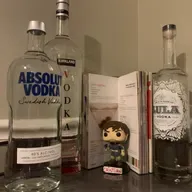 S10E192 ESP Vodka! El licor más popular del mundo.