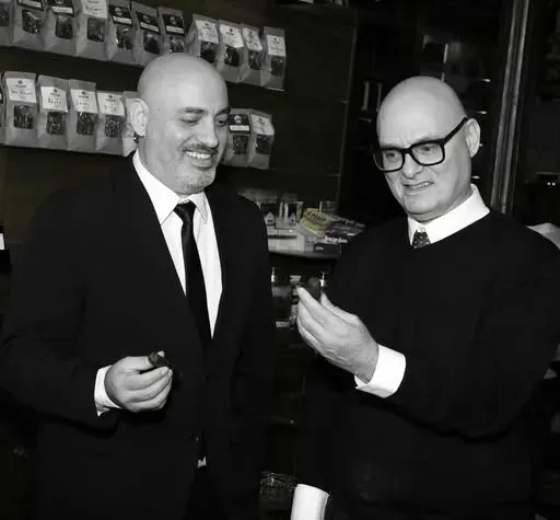 #ELOSOFUMARTAKES - 347th Take - with Billy & Gus Fakih of Artesano del Tobacco