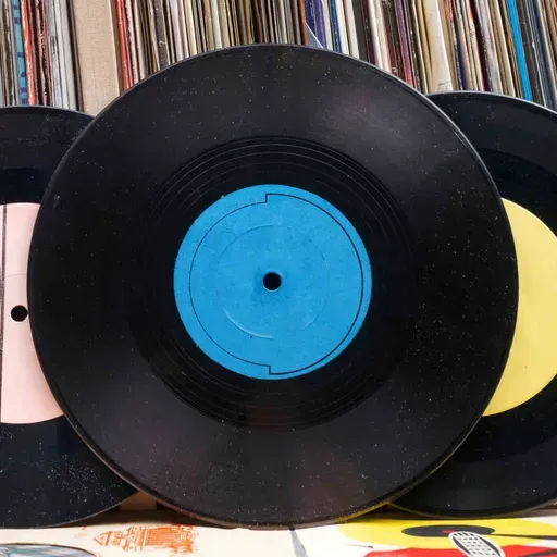 Auge, caída y renacimiento del disco de vinilo: el formato que inventó la industria musical
