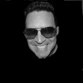 AveiRock Radio