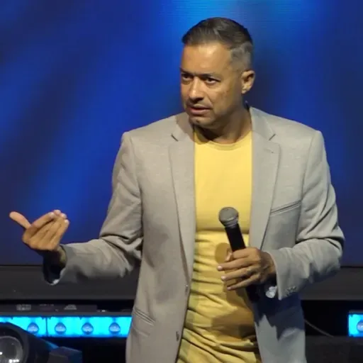 A mudança que você precisa está DENTRO de VOCÊ