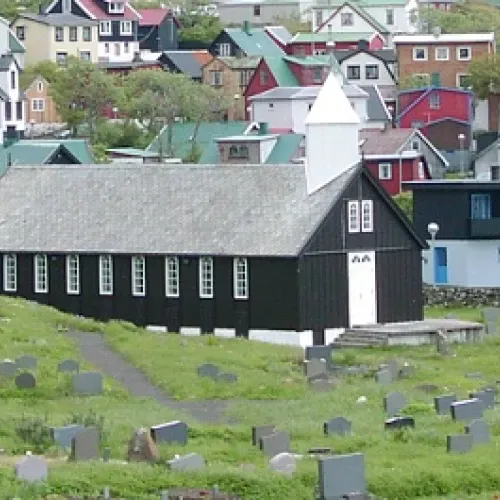 Guðstænasta í Sørvágs kirkju