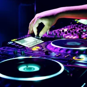 Radio University Electronic.