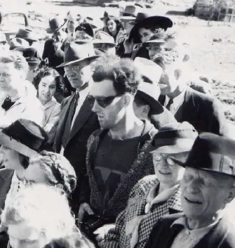 Time travel claims and urban legends