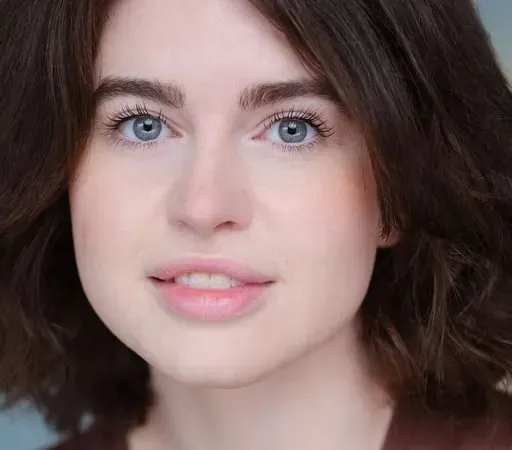 Nóra Ní Anluain Fay, damhsóir.