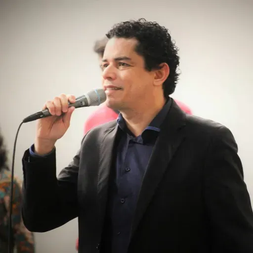 Dignos em Cristo - Manassés Guerra