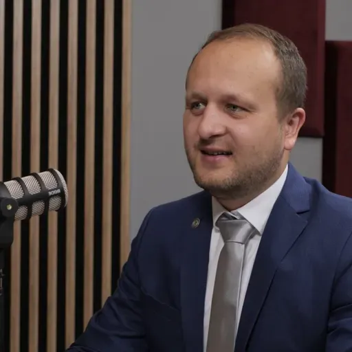 #85 Panika není na místě, vzkazuje firmám šéf NÚKIB. Doporučuje ale obezřetnost