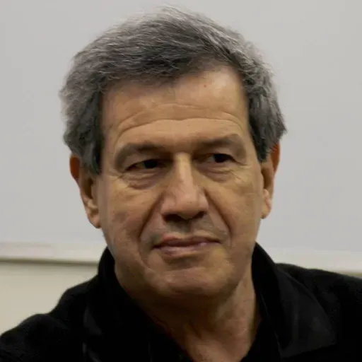 در قلمرو سیاست و فرهنگ:ایران عرصه امید و اضطراب