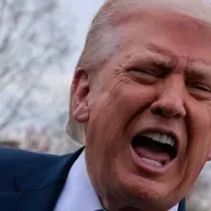 "Trump clearly not in control of events" - Former British Defence Minister