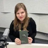 Sintija Kampāne-Štelmahere iepazīstina ar savu debijas krājumu "dārzs"