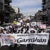 Aún no hay novedades de mejora salarial para profesionales del Hospital Garrahan