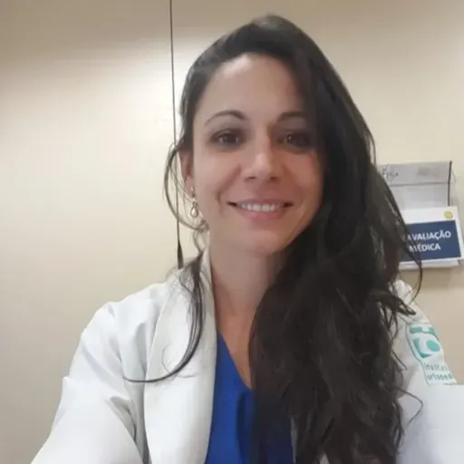 Entrevista com Aline Dota, médica e karateca