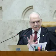 Fachin diz que democracia é 'canteiro de obras permanente' e não 'dádiva perene'