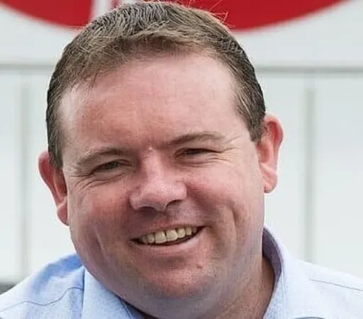 Príomhscéalta an Iarthair.