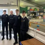 Pacáiste Róbataice ó Phobalscoil Ghaoth Dobhair.