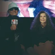 La historia detrás del amor de El Águila Descalza