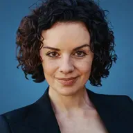 Sonja Ruess: „Jeder Mensch ist ein erotisches Geschenk und braucht eine exklusive Verpackung“