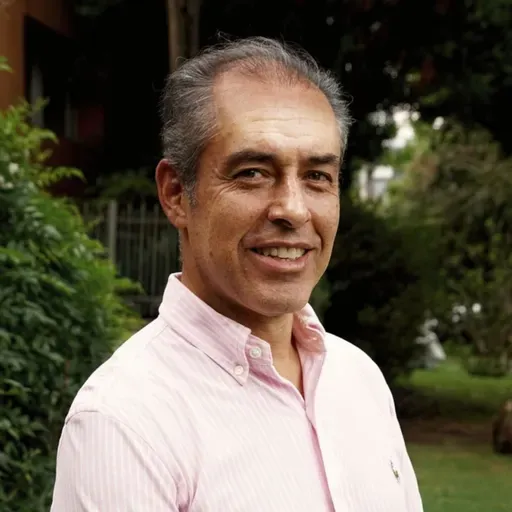 Se doblará toda rodilla