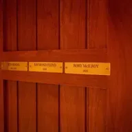 Érase una vez un gorrión que se cayó del nido...