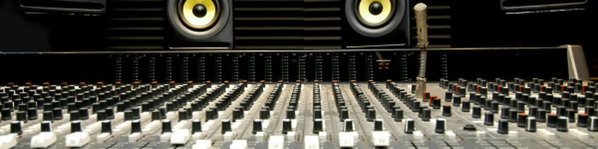 KMK RADIO CR