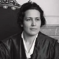 T06E16: Victoria Kent Siano (1892-1987), abogada y política republicana española