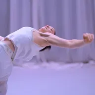 Wer bin ich? – Uraufführung der Choreografie „Façade“ von Nora Monsecour in Mainz