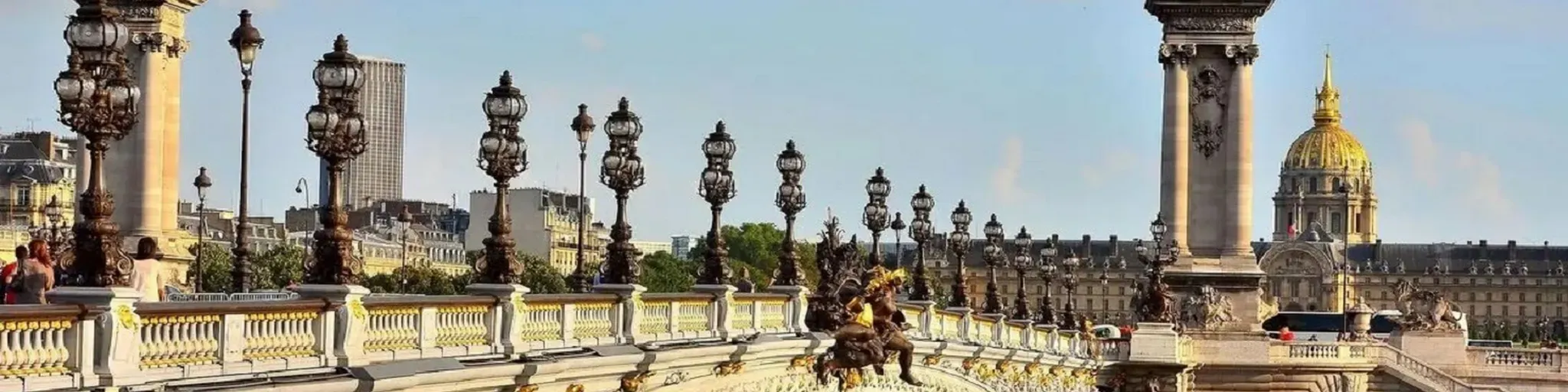 Radio Paris FM melodies and rhythms of foreign pop music