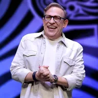 Como Se Livrar de Uma Tatuagem Interior // Abe Huber