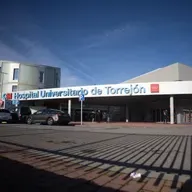 Madrid es Noticia: Empleados del Hospital de Torrejón recibieron la orden de reutilizar material de un solo uso