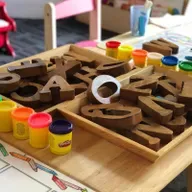 Vienotā skola pirmsskolā: kā sokas agrāk par "krievu bērnudārziem" dēvētajām iestādēm