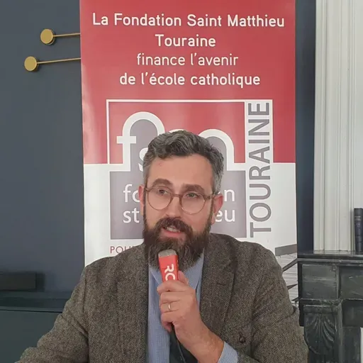 Pierre-Marie Pontoizeau Chef du collège et du lycée Saint Grégoire de Tours