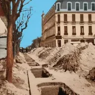 La zanja de Parchappe, mucha miasma y se vienen las cloacas directo al mar azul.