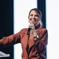 Bp Viviane Matos - Missão Encorajamento