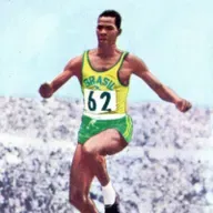 Adhemar Ferreira da Silva, uno de los más grandes especialistas del Triple Salto en los años 50 A2110-9-1-3