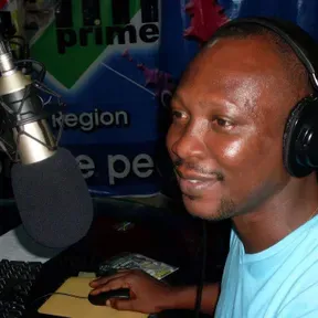 PAA KOFIS PARLOUR