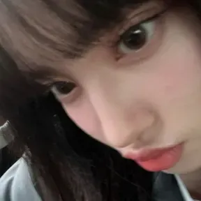 Cintamu Ketinggalan di Bilik Warnet
