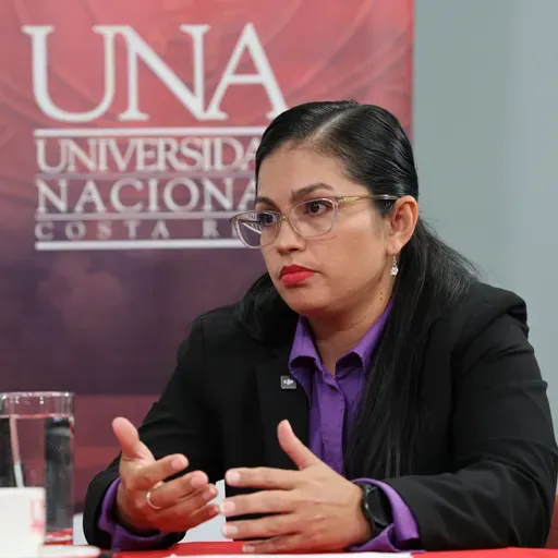 Entrevista En Vivo con Roxana Morales: Dólar en Picada ¿Hasta cuándo? ¿Hasta cuánto?